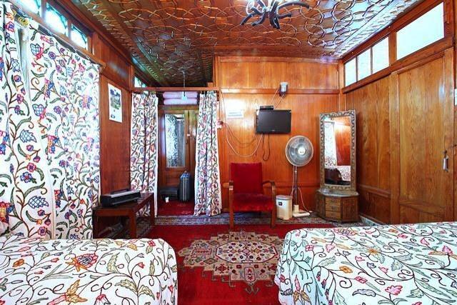 فندق هاوسبووت ليلي أو ناجيين Srīnagar المظهر الخارجي الصورة