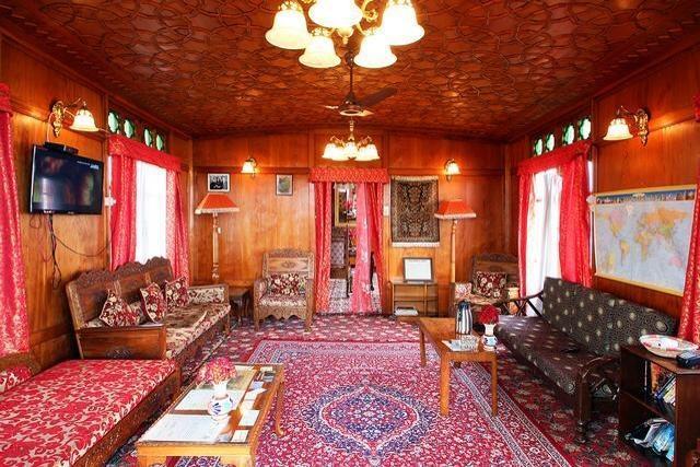 فندق هاوسبووت ليلي أو ناجيين Srīnagar المظهر الخارجي الصورة
